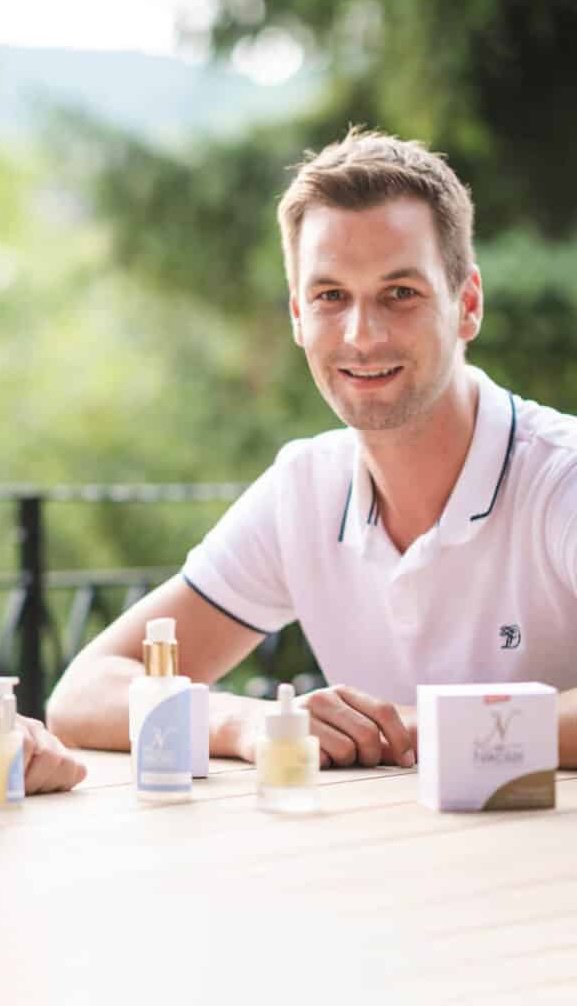 Home 2a2c1fe6bb32eae786312417f3f337e2 Exif